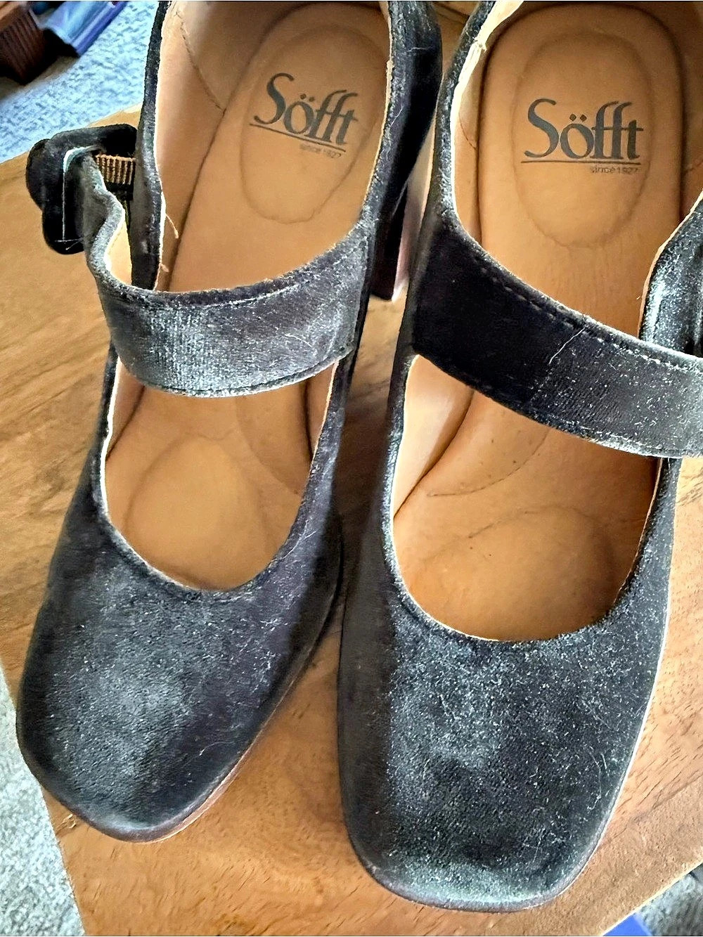 Soft Green Mary Jane Heels
